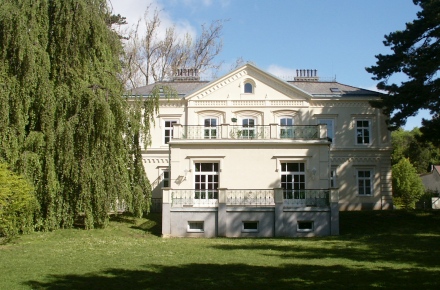 Hinterbruehl (conference hall of the district council)